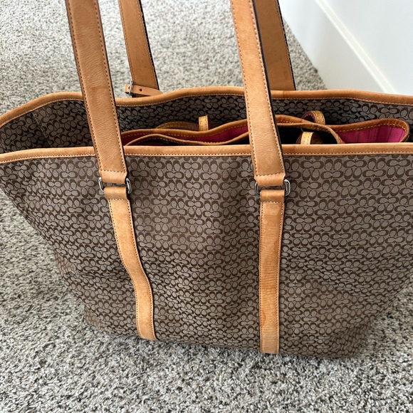 Coach extra large tote Used condition - Picture 2 of 13